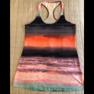 Lululemon workout tank